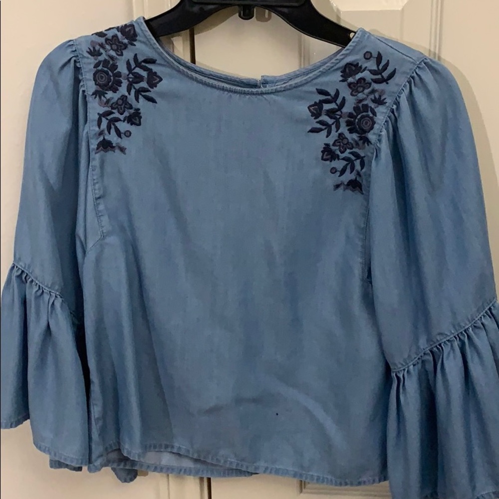hollister bell sleeve top